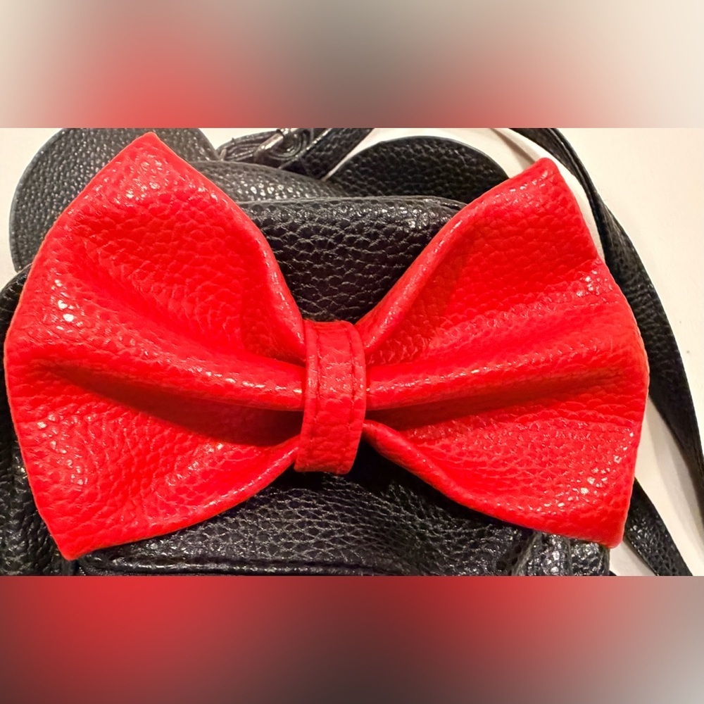 Sunwel Fashion | mini convertible backpack/crossbody Minnie Mouse bag - Picture 10 of 16